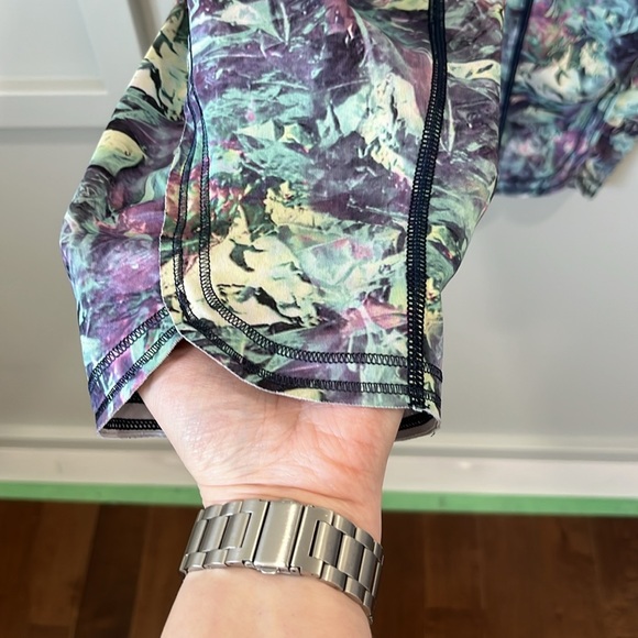 Lululemon Run: Top Speed Crop Iridescent Multi 10 - Picture 10 of 10